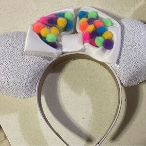 Sparkling White Sequin Headband with Vibrant Pom-Poms